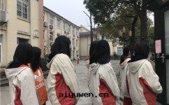 最(zuì)美(měi)朗读(dú)者(zhě)，朗读(dú)者(zhě)朗读(dú)亭走(zǒu)進(jìn)多(duō)个(gè)校(xiào)园